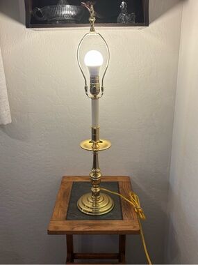Vintage Virginia Metalcrafters Williamsburg Solid Polished Brass Lamp